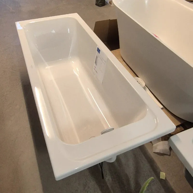 OUTLET: Villeroy & Boch Architectura Badekar 170x70 cm hvt