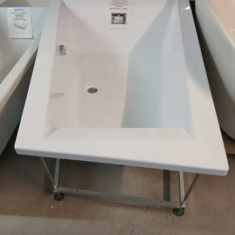 OUTLET: Interform Era Pluss Hjørnebadekar 180/187 x 120/70 cm