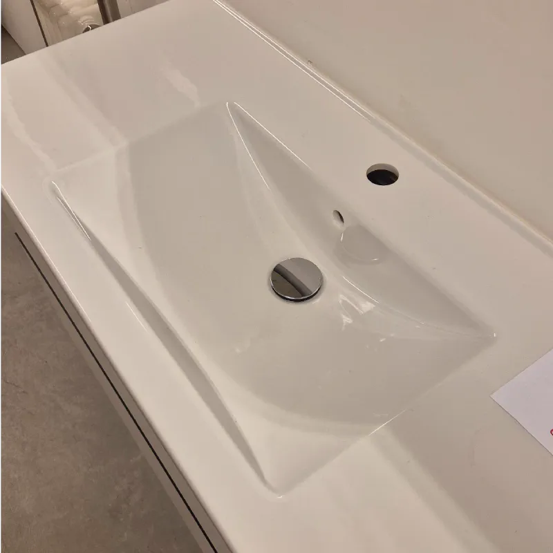 OUTLET: INR Viskan Grip 100 cm Baderomsmøbel Hvit - Utstilling