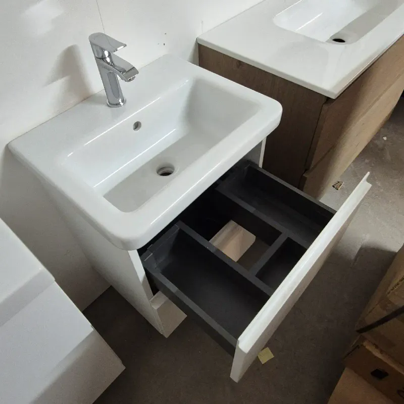 OUTLET: Quadro Bad City 50 cm Baderomsmøbel Matt Hvit - Utstilling